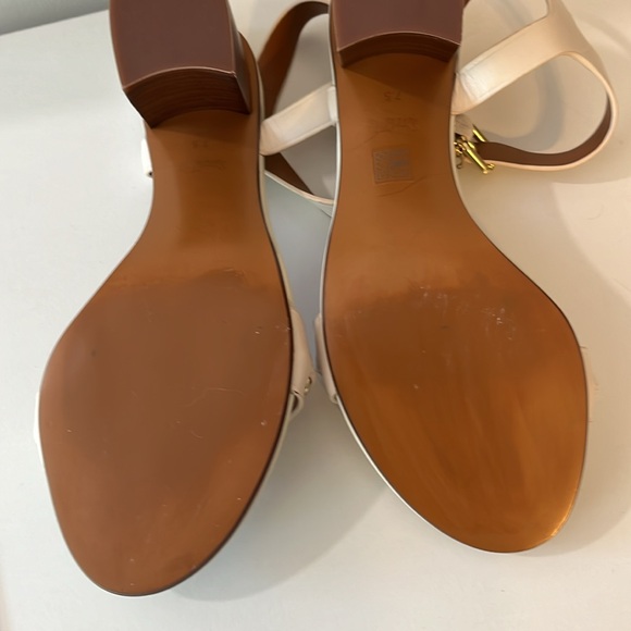 NWT COACH CHAIN MED HEEL LEATHER SANDALS IN CHALK COLOR, SIZE 7.5 - Picture 8 of 12